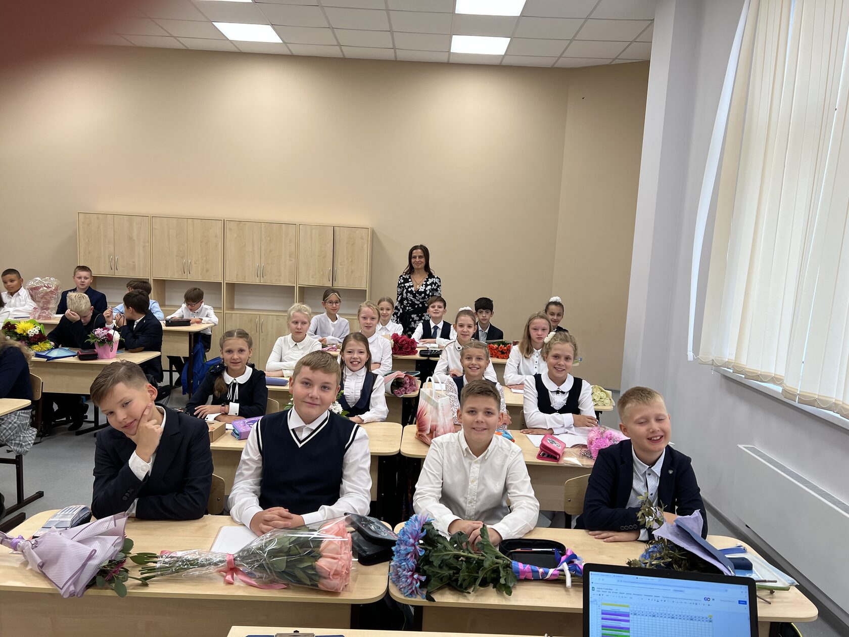 Личностные качества учителя. Личное в работе учителя. Педагогические способности в деятельности учителя. Современный педагог. Деятельность сетевого преподавателя.