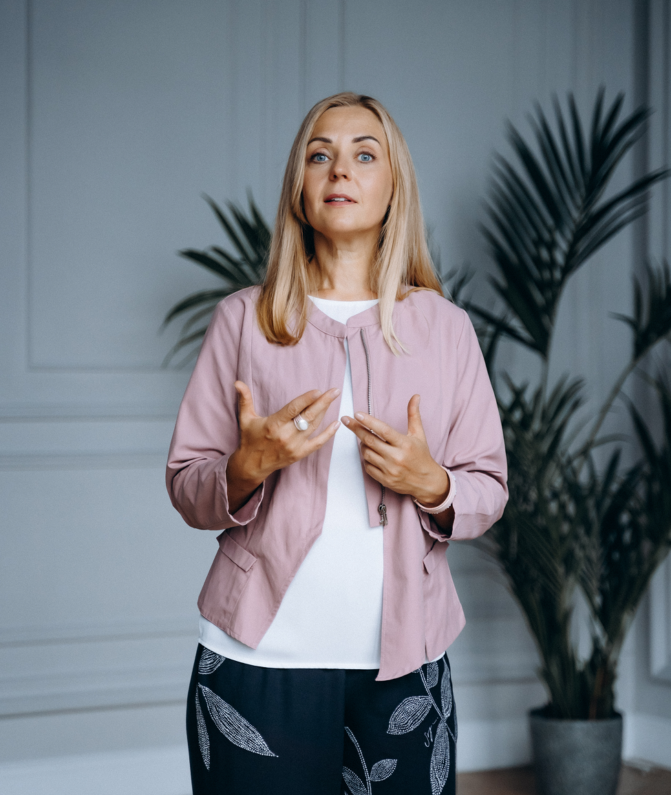 танцевально-двигательный психолог Валентина Шпакова