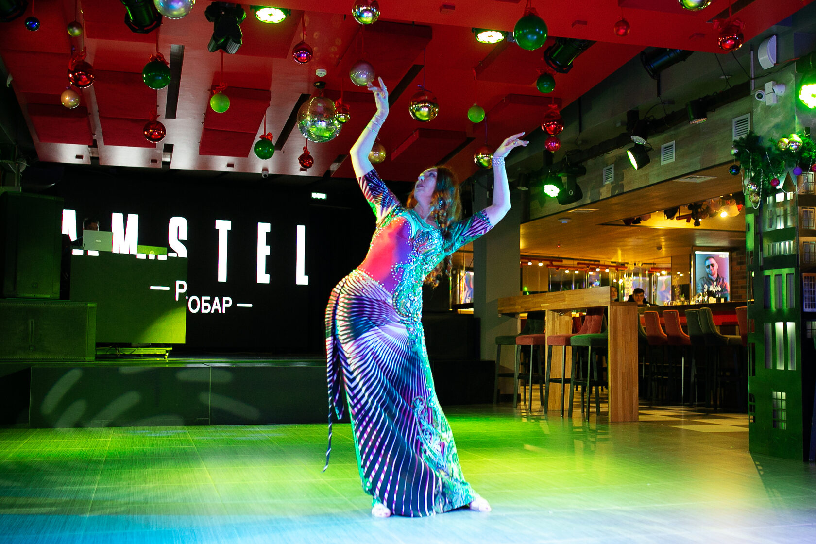 Дарья златопольская танцы со звездами 2020. Танцы со звездами цискаридзе и златопольская. Заводной танец. Танец 1 2 минуты. Танцевальное искусство.