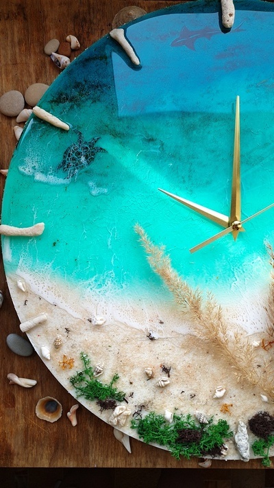 Часы из эпоксидной смолы