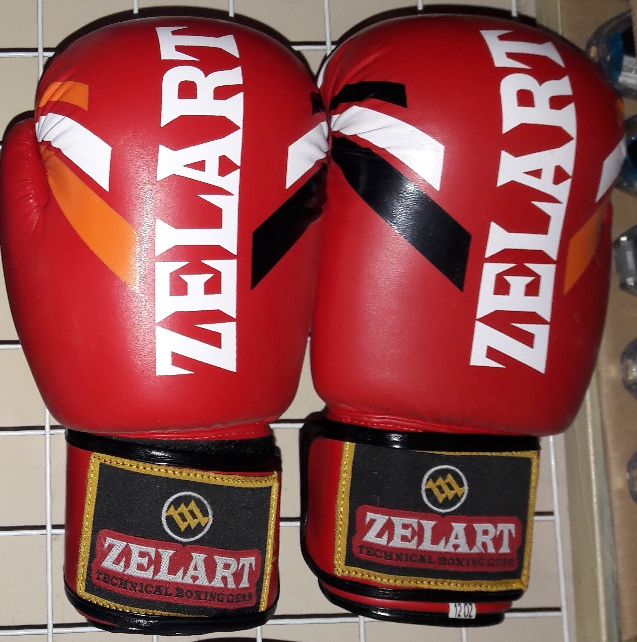Боксерские перчатки Zelart 10-12 унций красные