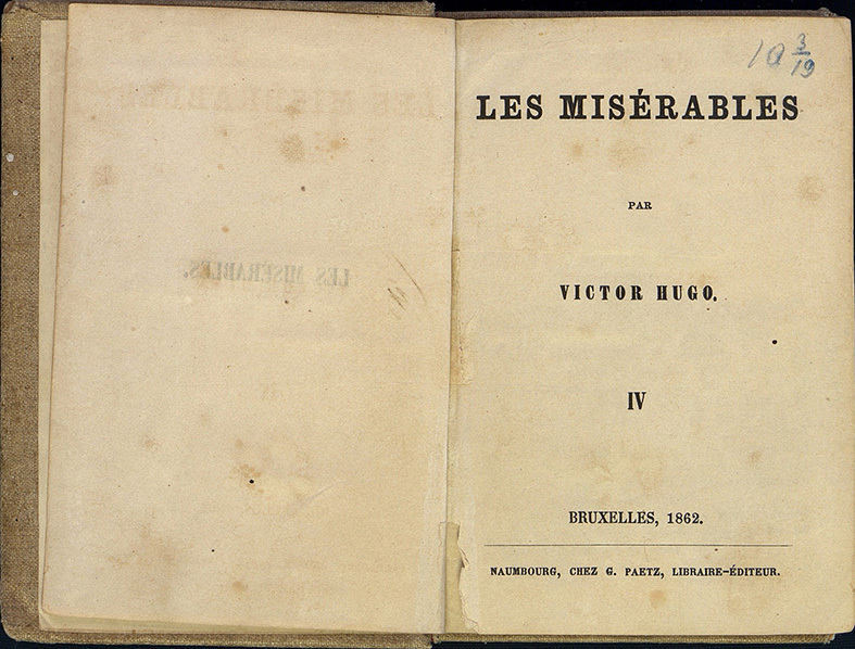 Гюго отверженные читать. Гюго старые издания. Старинные издания Виктора Гюго. Первые публикации Гюго Великого.