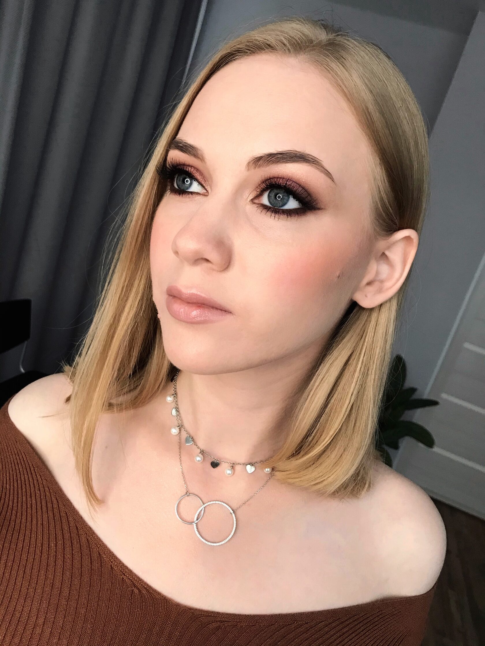 вечерний макияж глаз 2022 тренды макияжа