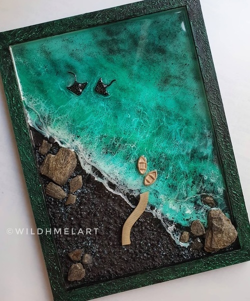 Море в изумрудной раме