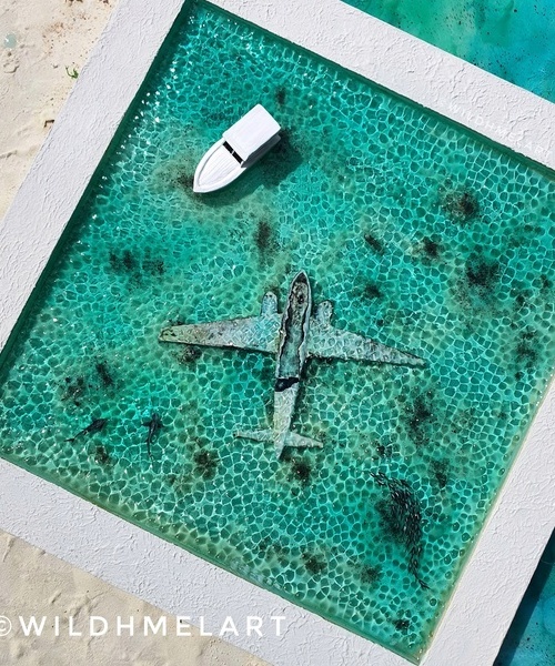 Затонувший самолёт