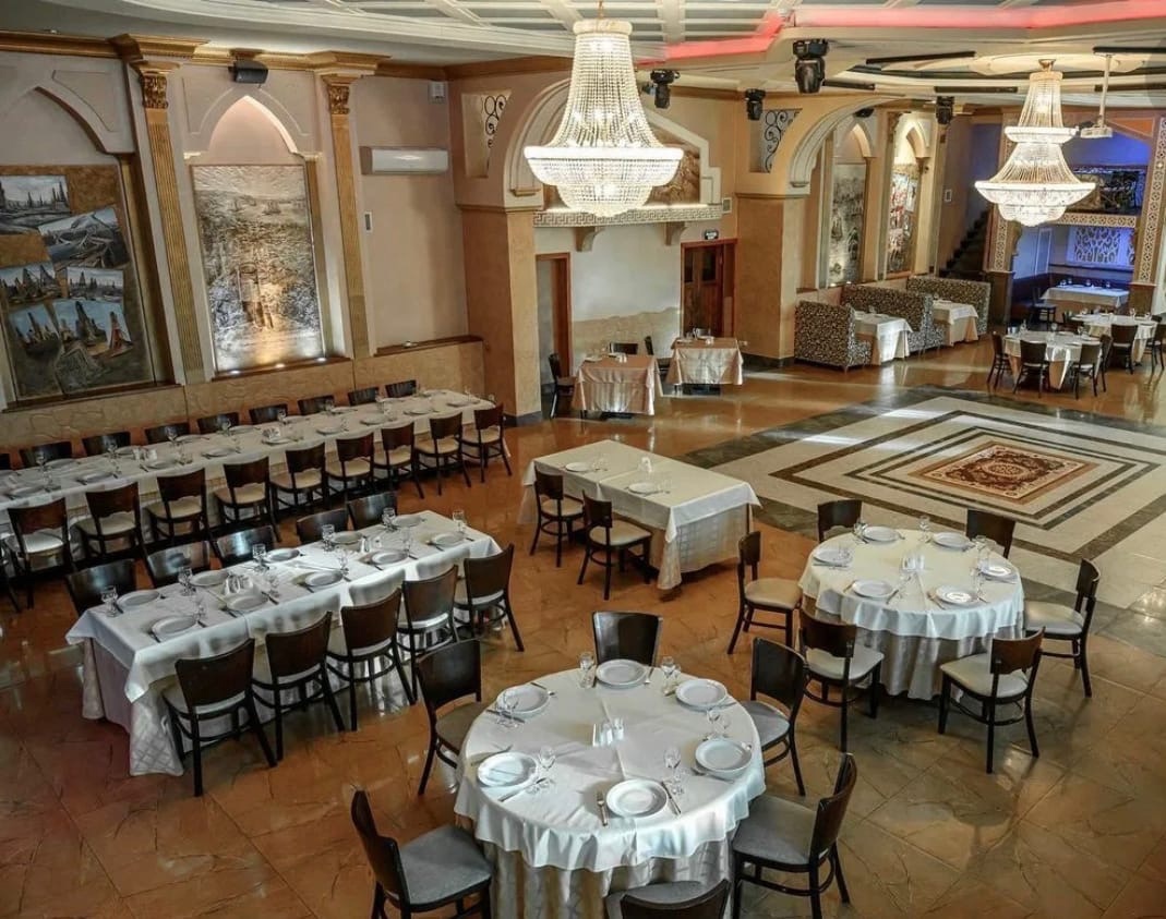 Ресторан сим-сим площадь ильича. Магазин сим сим. Кафе сим-сим гордеевская. Сим сим курск. Сим сим смоленск.