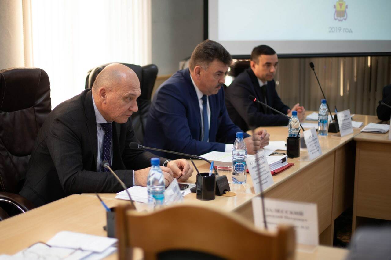 Заседание отменено. Депутаты читы. Выборы мэра города