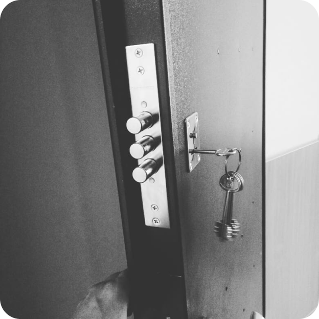 Врезка нового замка