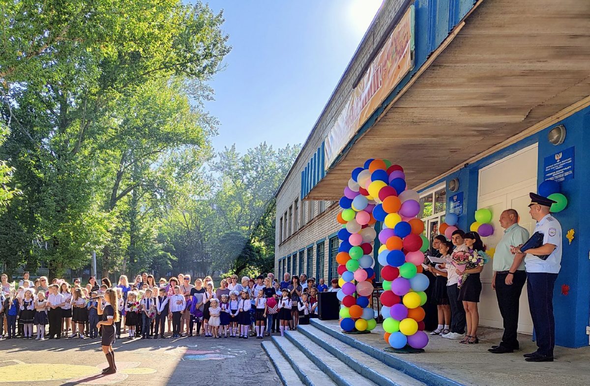 Горловка школа 14. Сайт мбоу горловская сош. 36 школа горловка. Школа 65 горловка. Школа 23 горловка.
