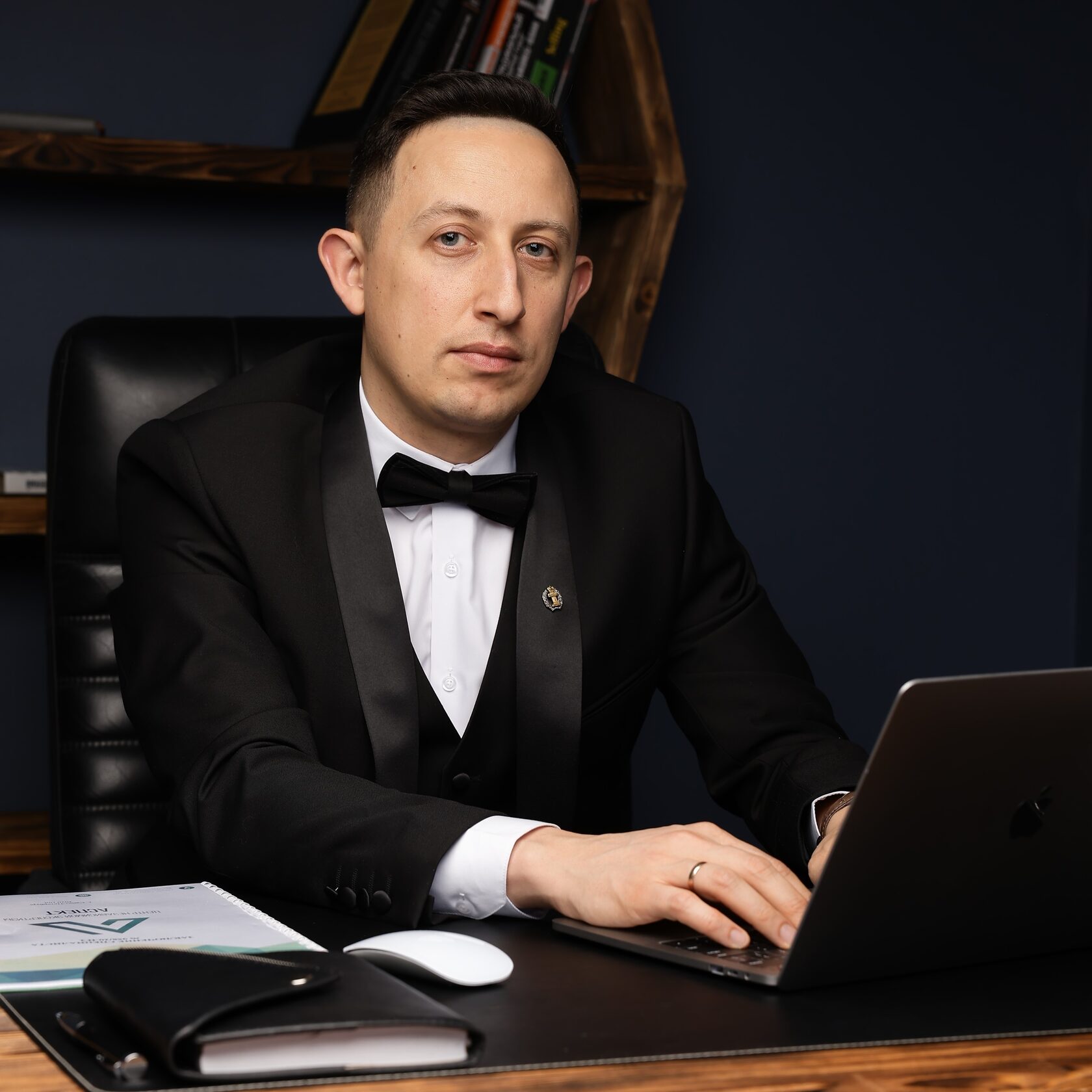 адвокаты адвокатской конторы