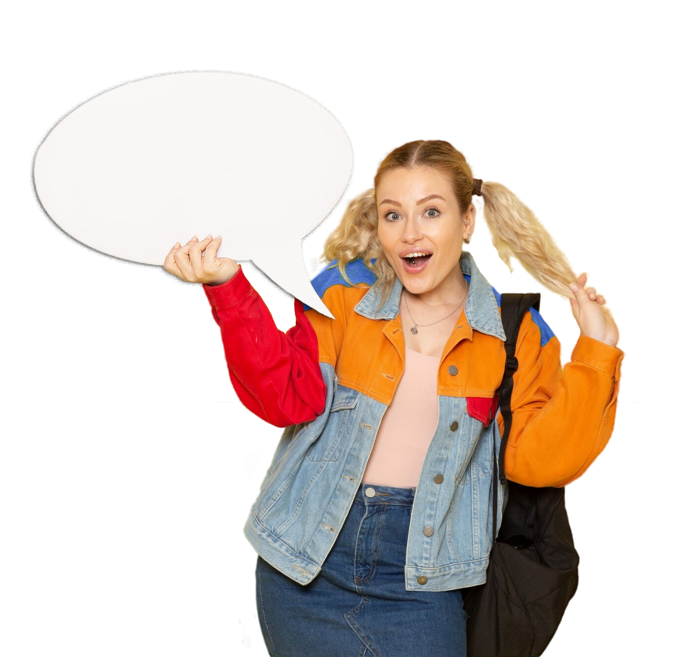 Радостная девушка держит надпись на английском: "Я хочу говорить по английски"