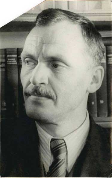 Величко Георгий Тарасович. г. Ханты-Мансийск. Декабрь 1953 г. КУ «Государственный архив Югры». Фонд. Фотодокументы. Опись 5. Дело 131.