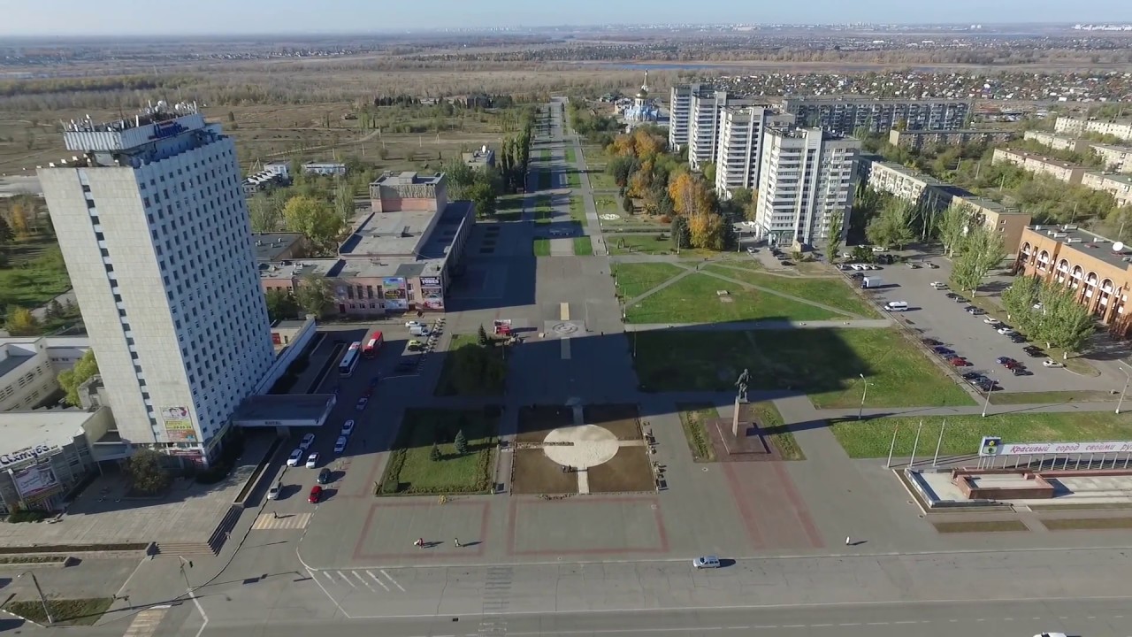 Новости города волжский волгоградская область. Волжский центр города. Площадь Ленина Волжский. Гостиница Ахтуба Волжский. Город Волжск Волгоградская область.