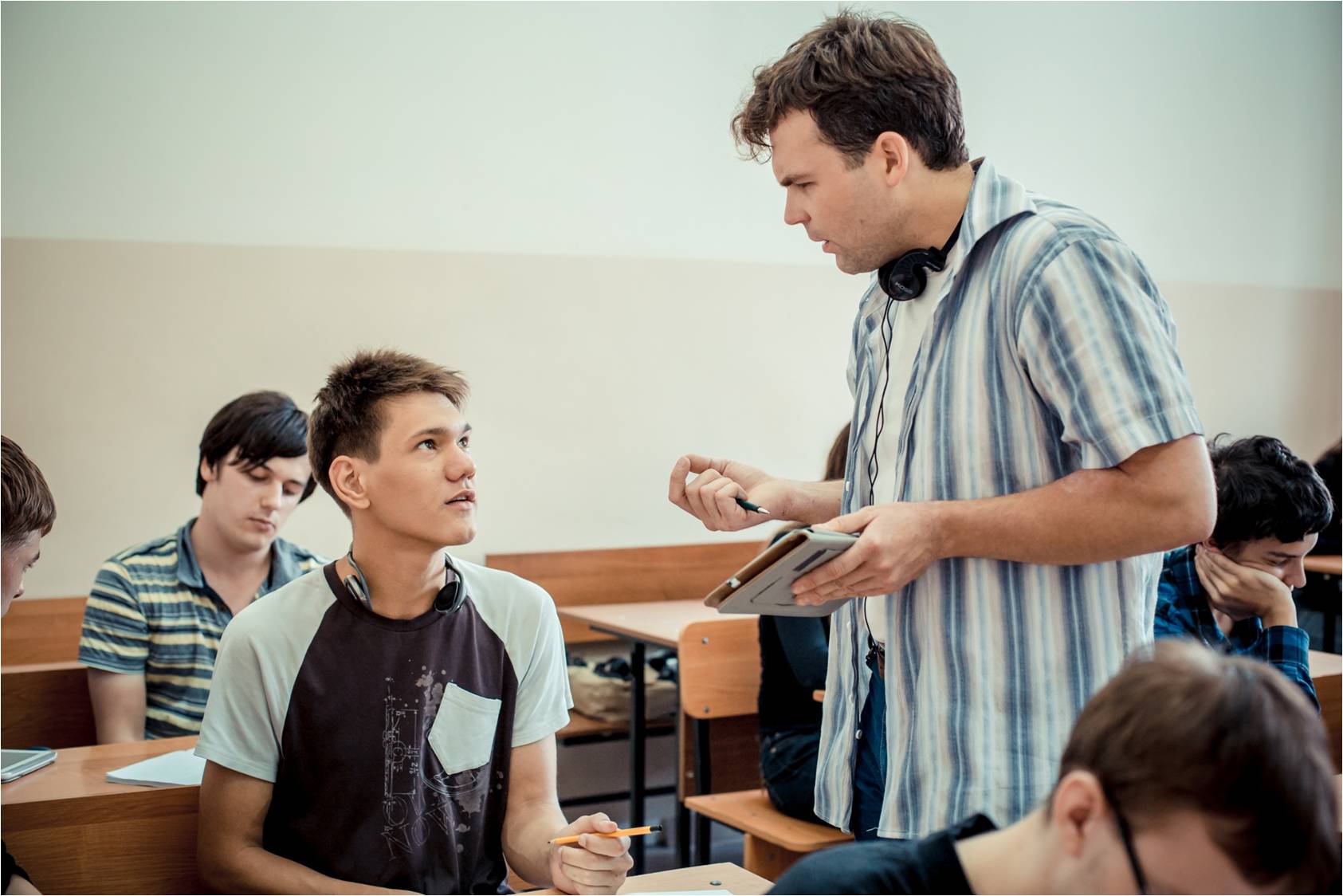 Нгу физический. Фф НГУ. Физический Факультет НГУ. НГУ физфак 2018. Володин НГУ фф.