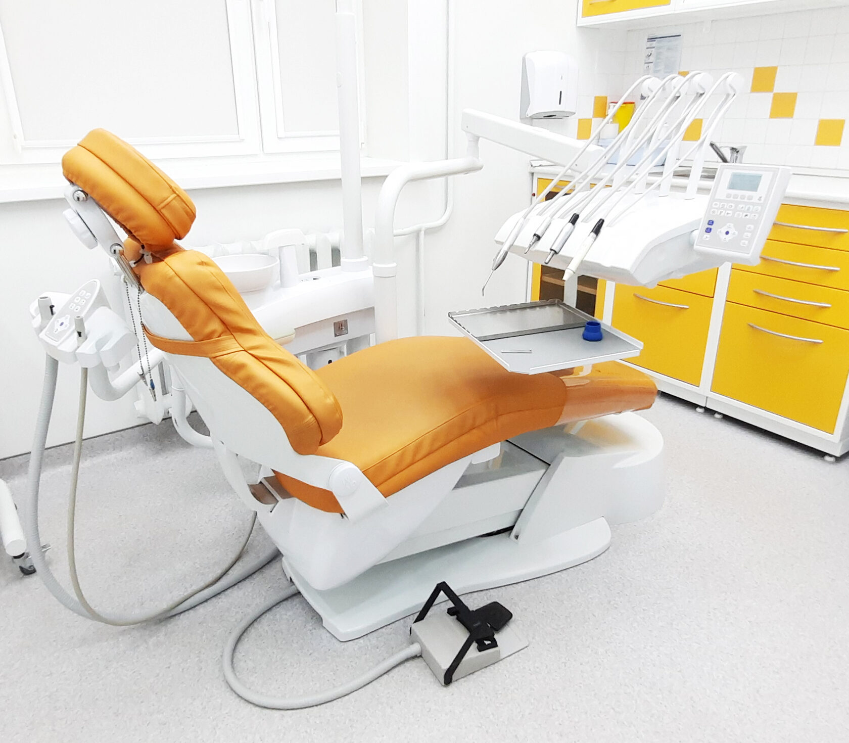 10 000 часов у стоматологического кресла