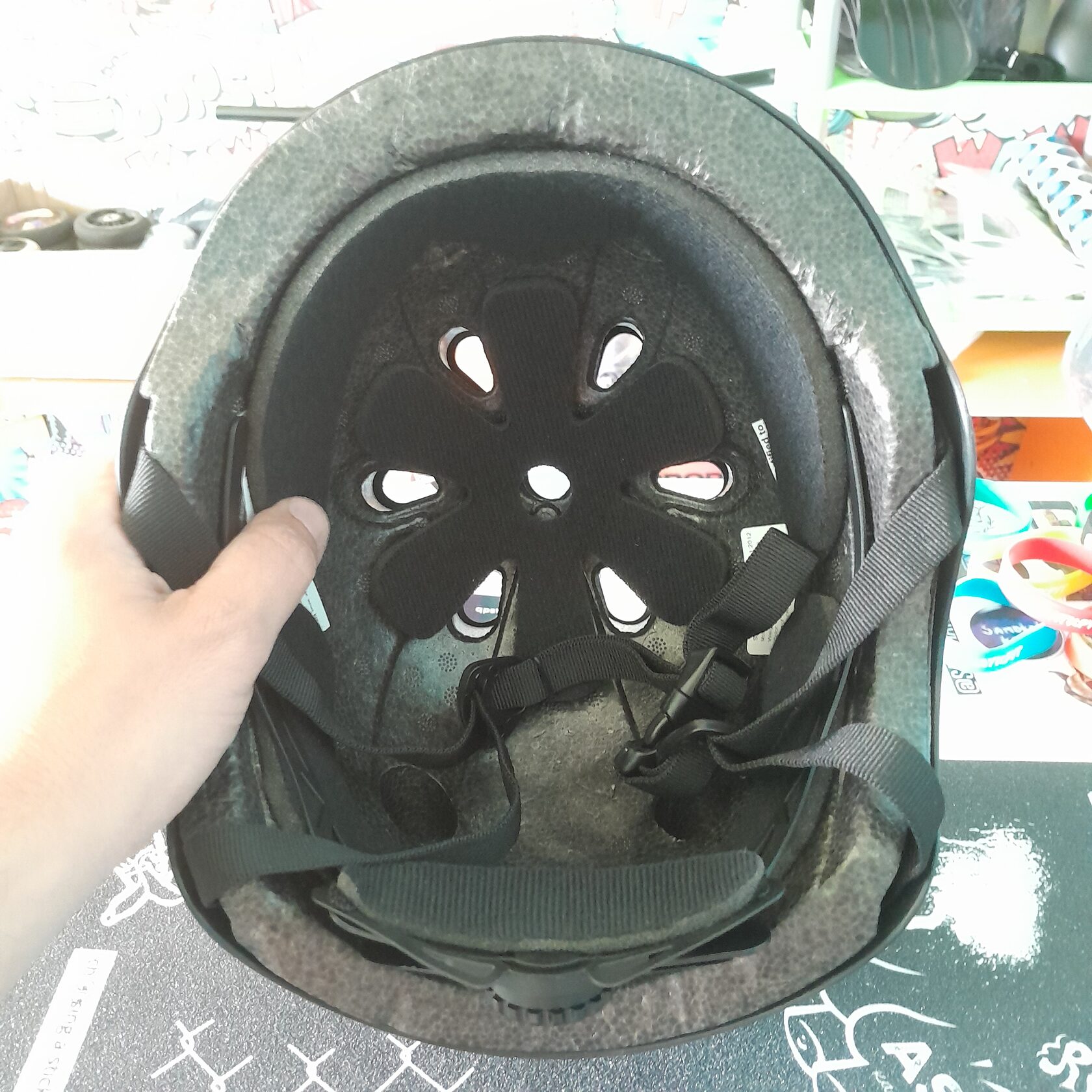 Шлем защитный чёрный S, M